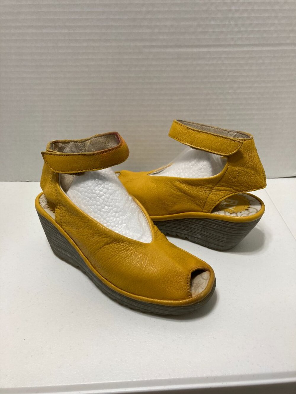 Fly London Yala Wedge Sandals Yellow Leather Peep Toe Ankle Strap Size 36 - Picture 3 of 14